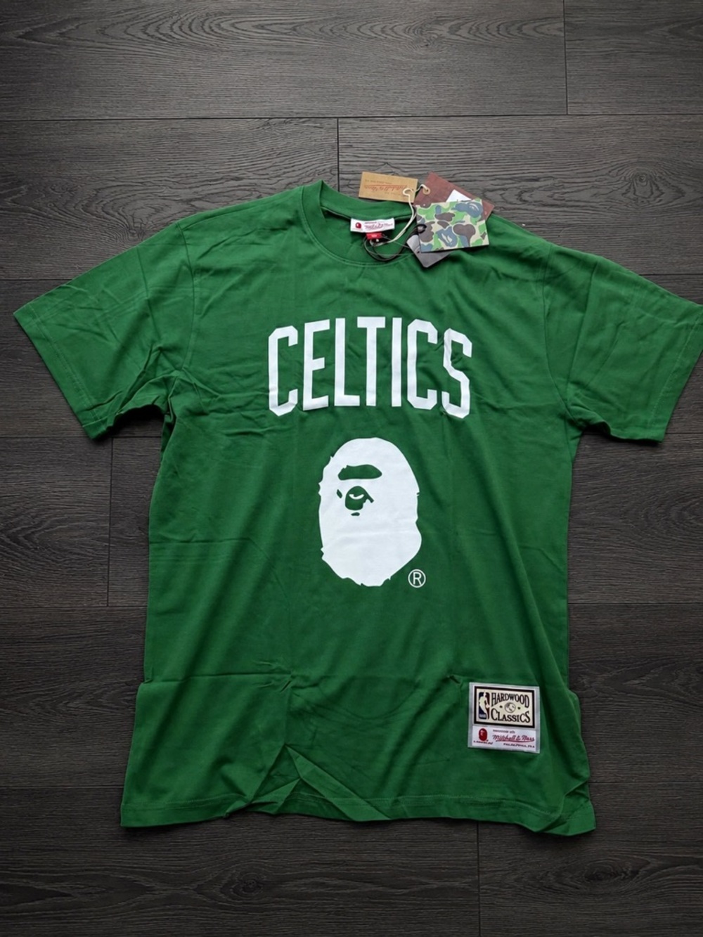 NWT BAPE x Mitchell & Ness Boston Celtics T-Shirt Green Size M